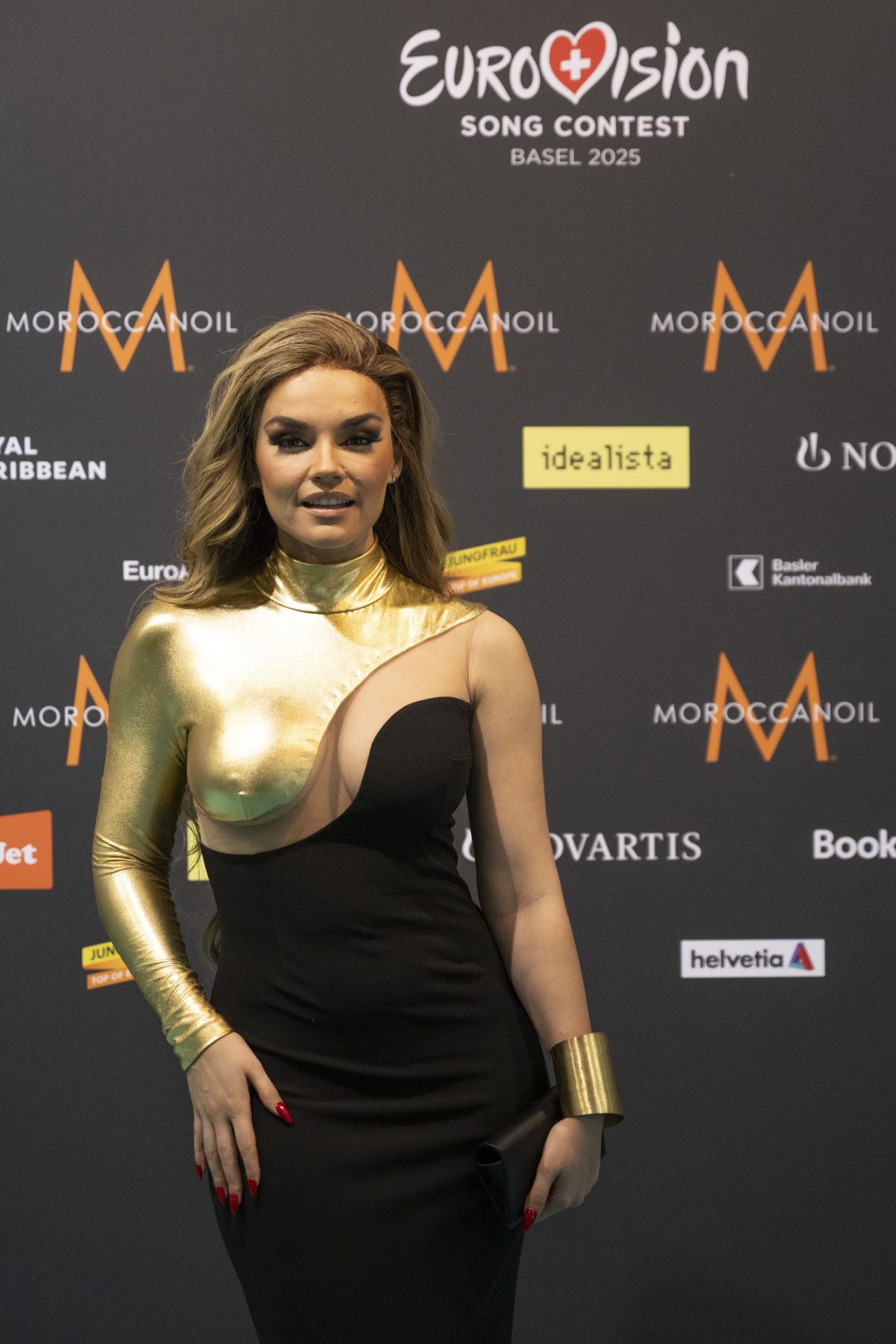 Fotos: Melody y el resto de participantes en Eurovisión 2025, en la alfombra turquesa del festival