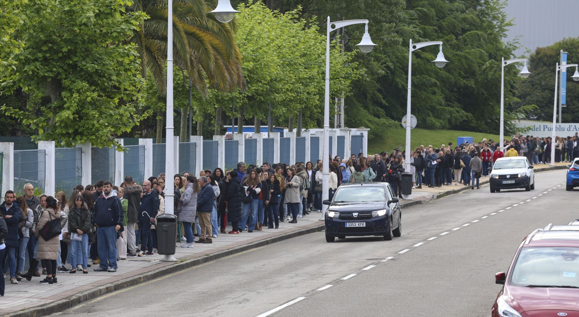 Muchos nervios entre los casi 3.000 aspirantes a una plaza en el Ayuntamiento de Oviedo