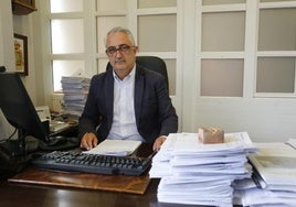 El alcalde de Carreño, Ángel García.