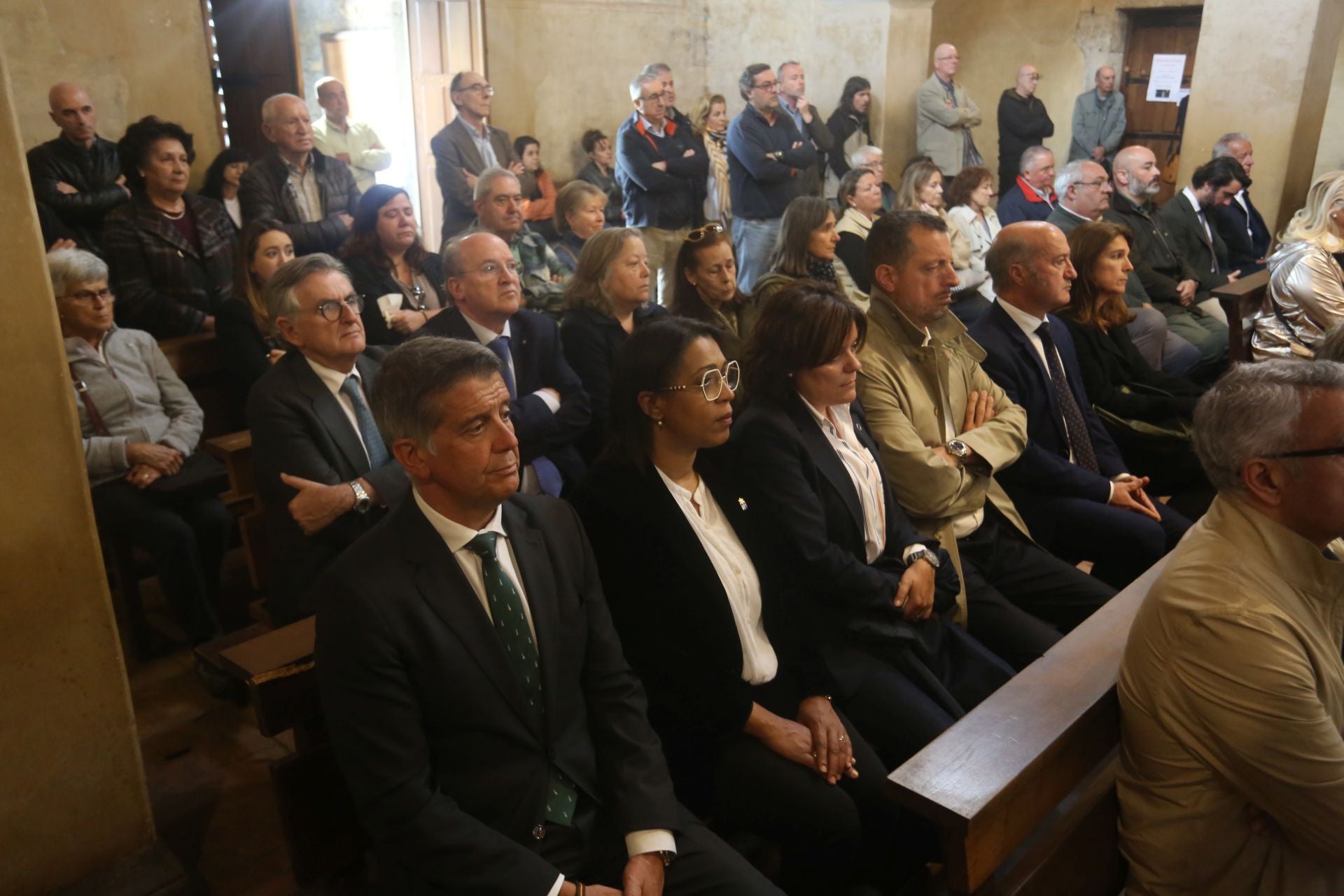 Emotivo adiós a Luis Corzo, histórico chófer del Partido Popular asturiano