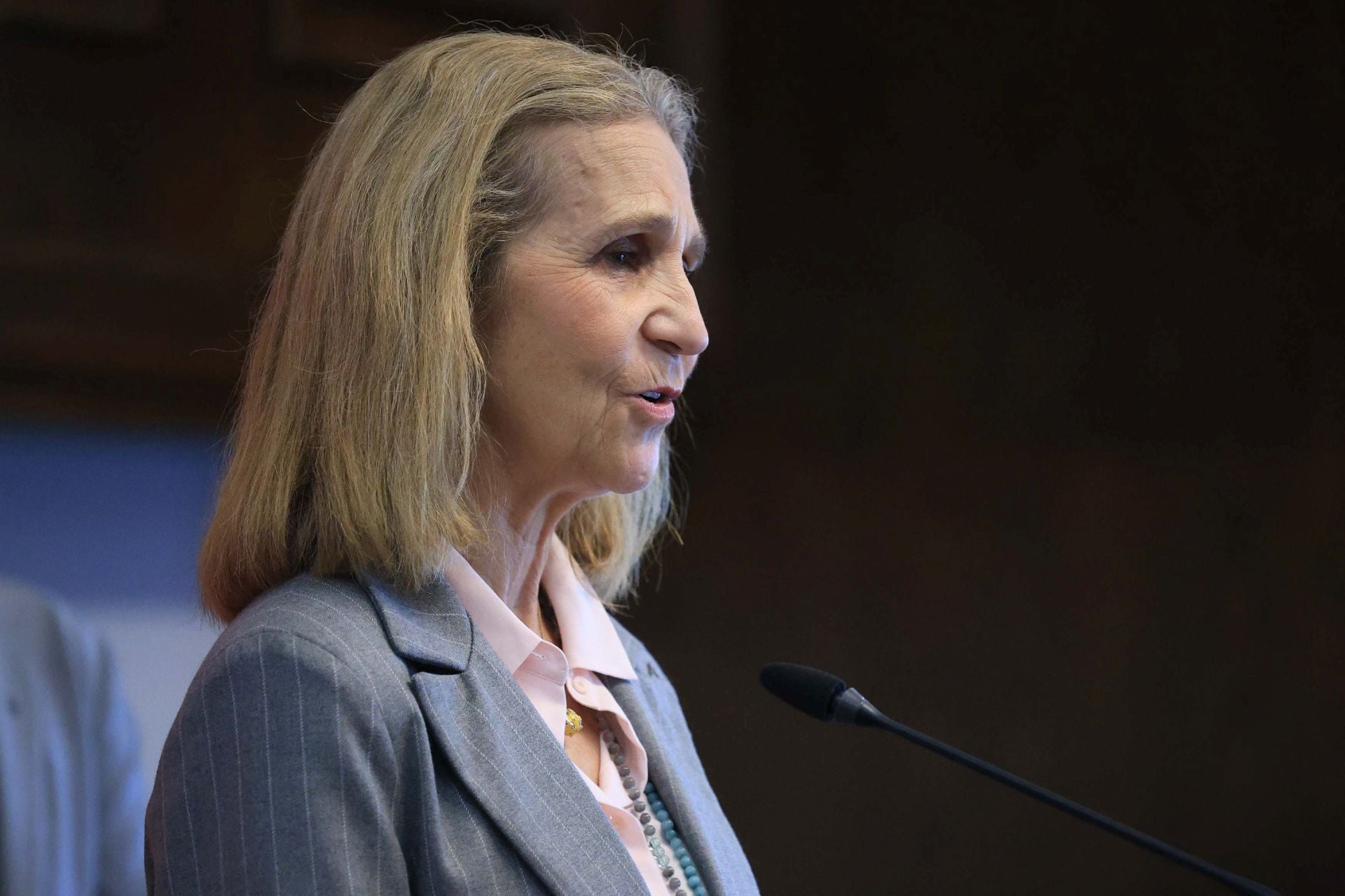 La Infanta Elena preside en Gijón la entrega de los premios de Fundación Mapfre