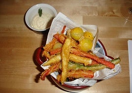 Plasto de verduras en tempura.