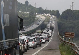 Imagen de archivo de atasco en la autopista 'Y'.