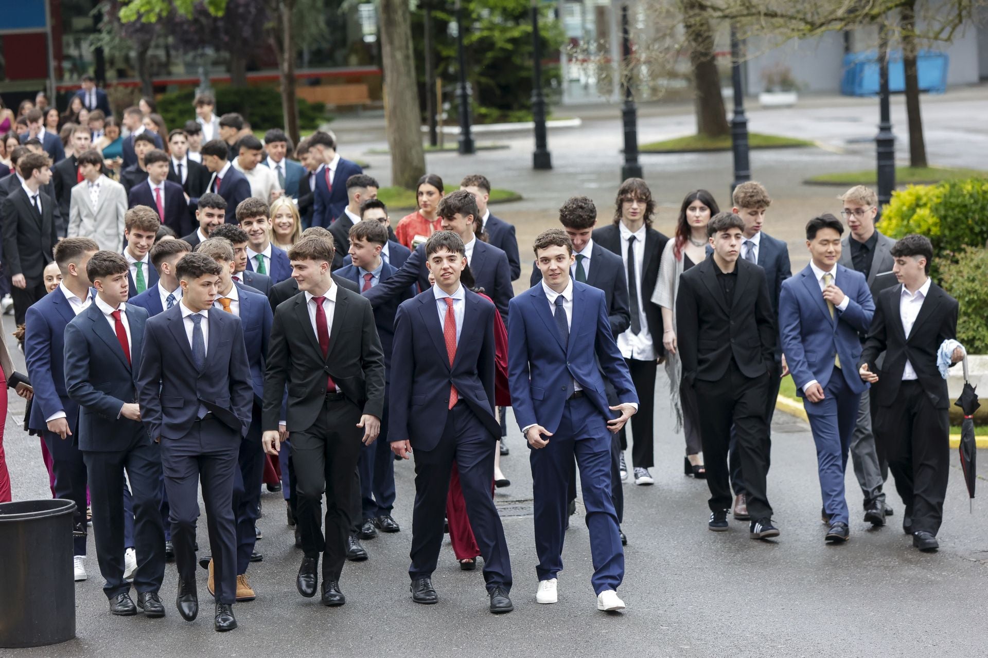 130 alumnos del IES Calderón se gradúan, y 8 con matrícula de honor