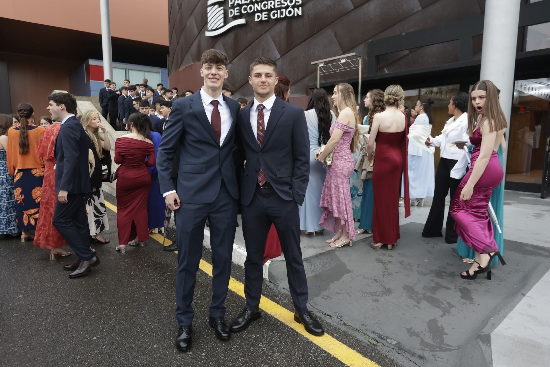 130 alumnos del IES Calderón se gradúan, y 8 con matrícula de honor