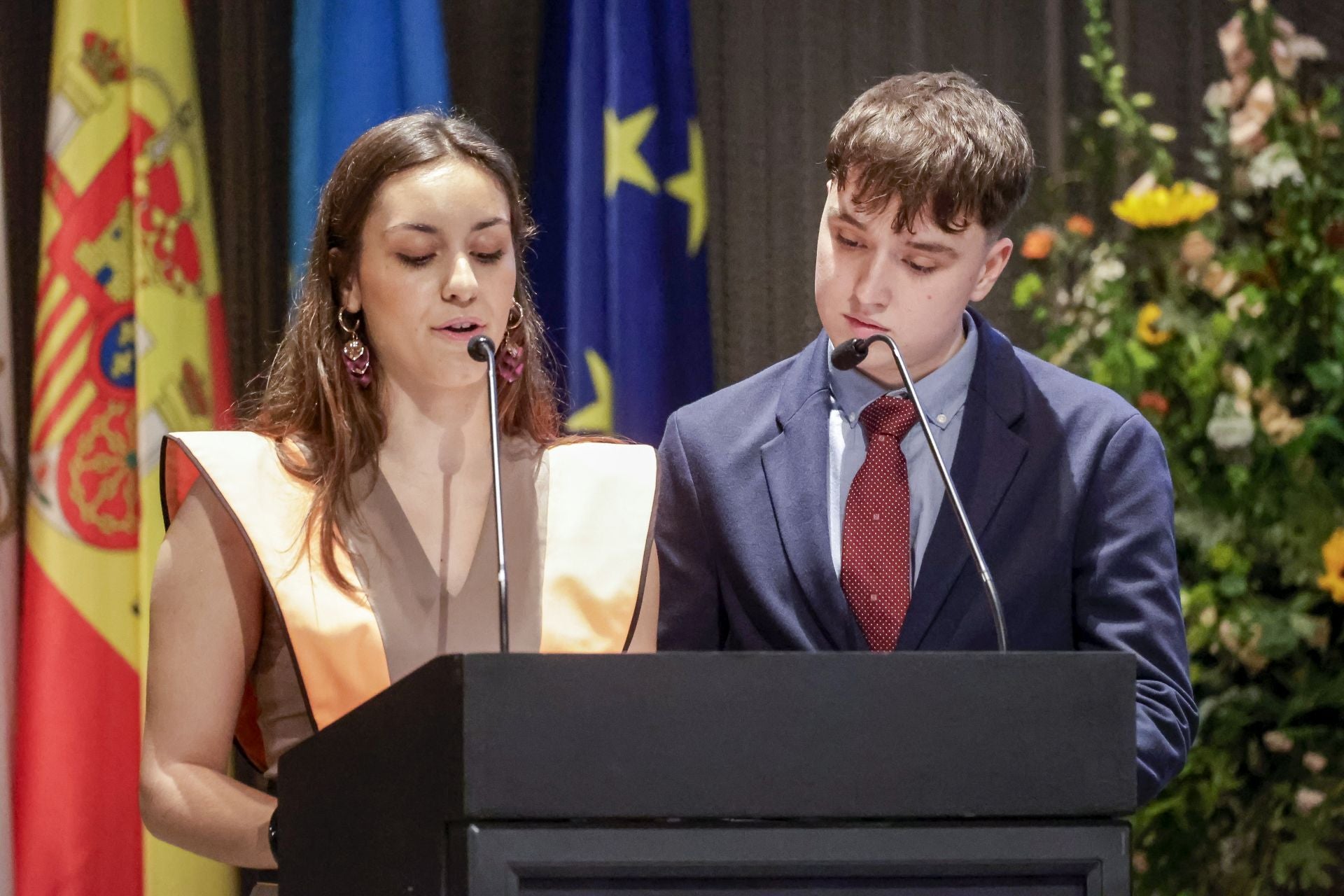 130 alumnos del IES Calderón se gradúan, y 8 con matrícula de honor