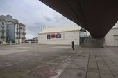 Los actos vandálicos en la antigua Plaza del Pescado obligan a intensificar la vigilancia en la zona.