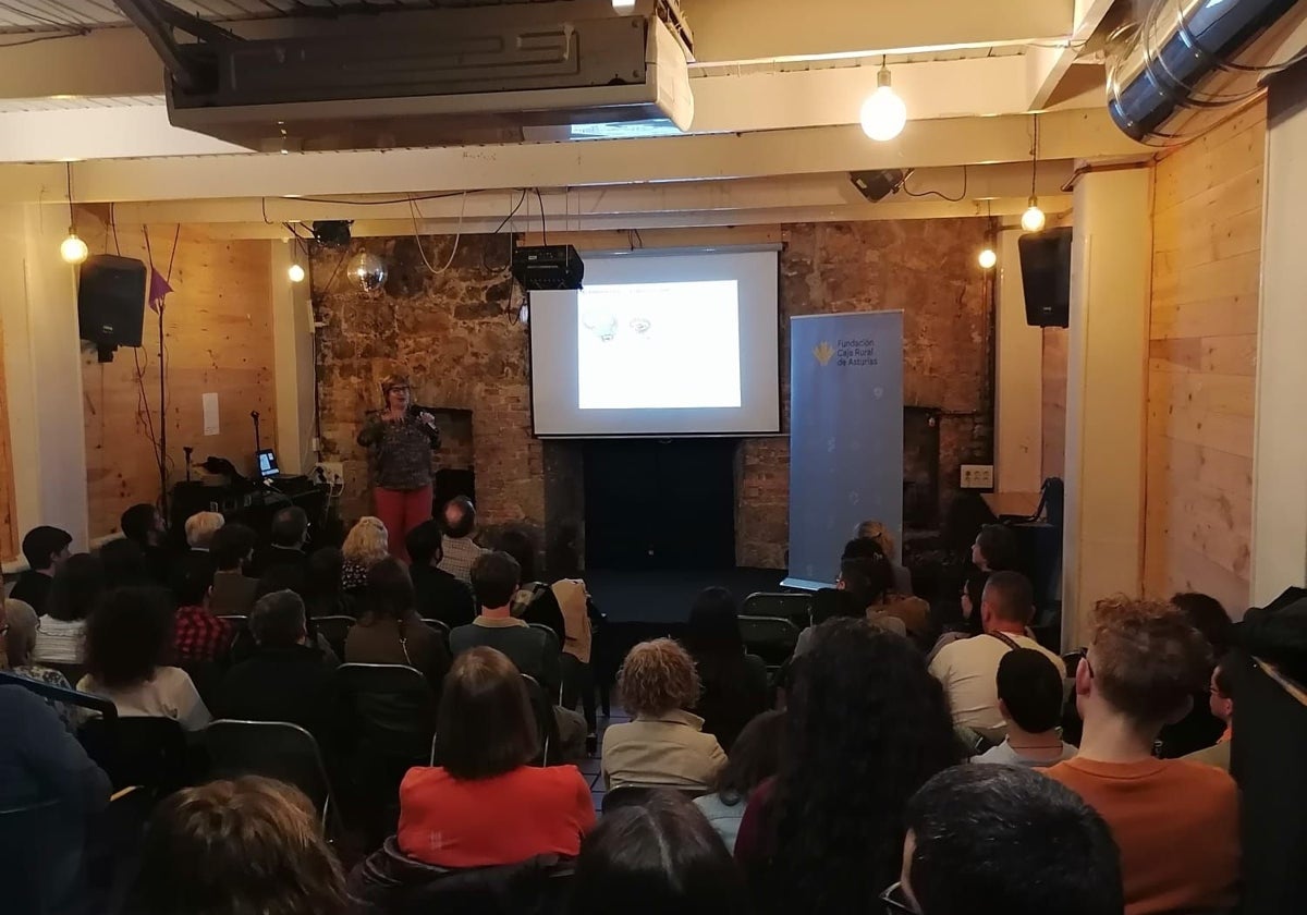 Una edición pasada del 'Pint of Science' en El Manglar.