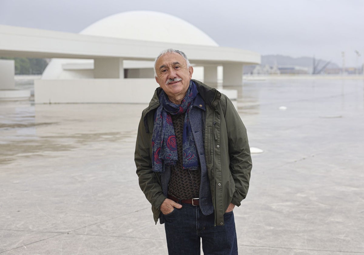 El secretario general de UGT, Pepe Álvarez, en el Centro Niemeyer de Avilés.