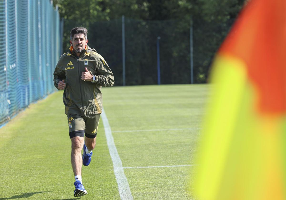 El entrenador del Real Oviedo, Veljko Paunovic.