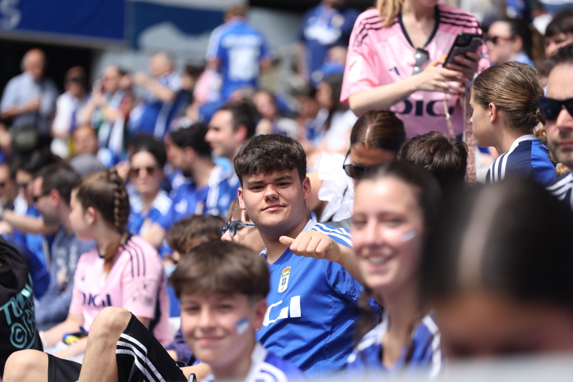 ¿Estuviste en el Real Oviedo - Zaragoza? ¡Búscate en las fotos!