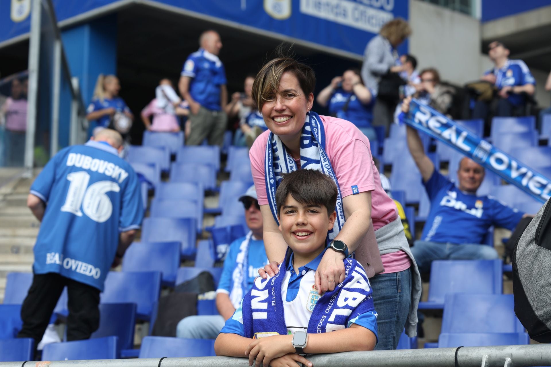 ¿Estuviste en el Real Oviedo - Zaragoza? ¡Búscate en las fotos!