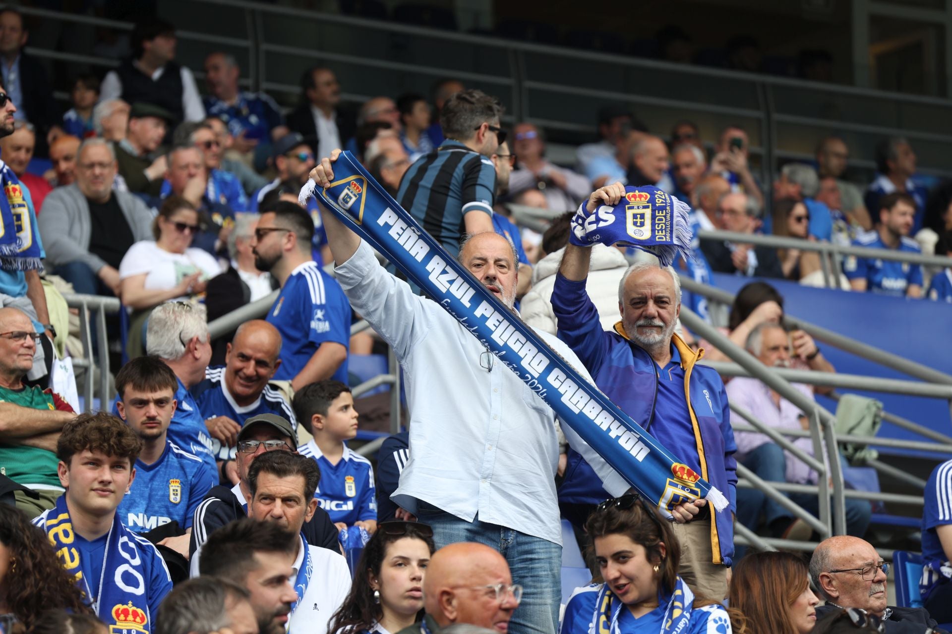 ¿Estuviste en el Real Oviedo - Zaragoza? ¡Búscate en las fotos!