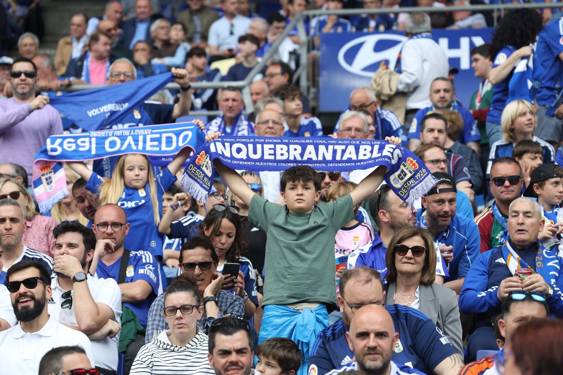 ¿Estuviste en el Real Oviedo - Zaragoza? ¡Búscate en las fotos!