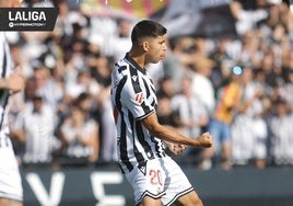 El gol de Markanich propició el empate del Castellón ante el Eldense y salvación matemática del Sporting.