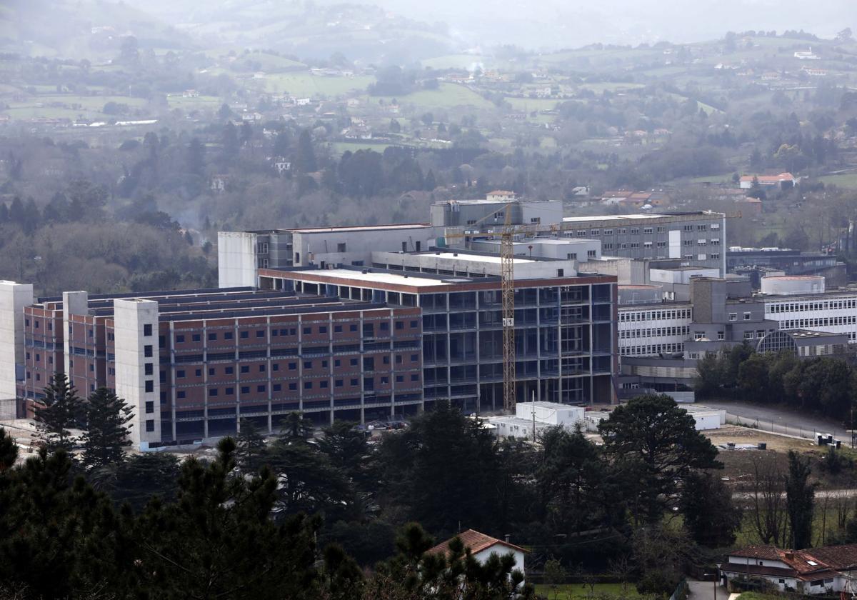 La rescisión del contrato de la ampliación del Hospital de Cabueñes, pendiente solo de la firma de la consejera de Salud