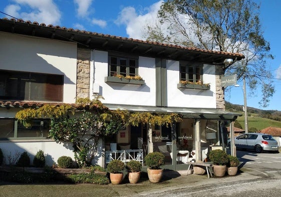 Fachada de Casa Marcial de Nacho Manzano.