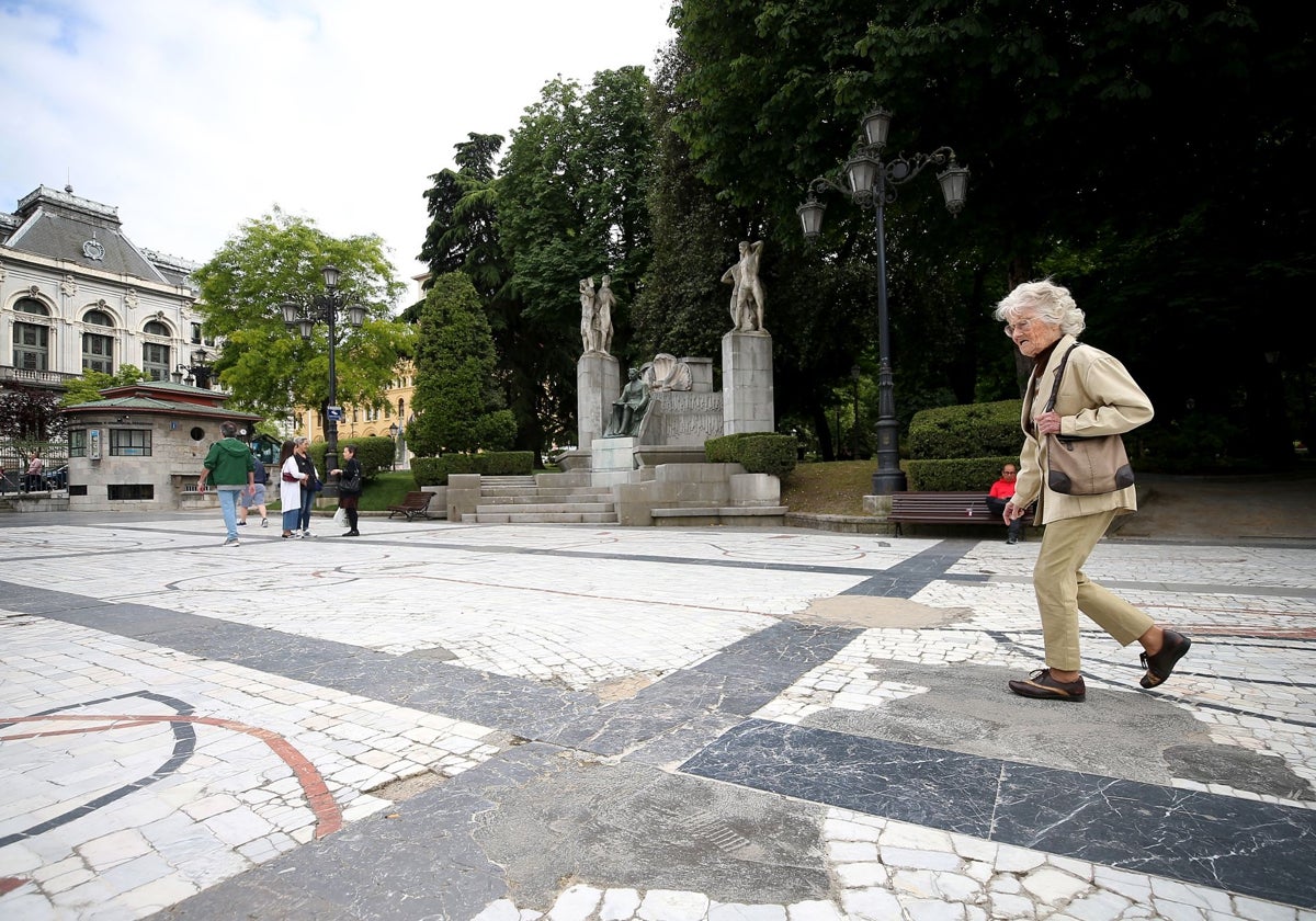 Peralta pide comenzar la rehabilitación del paseo de los Álamos en 2026