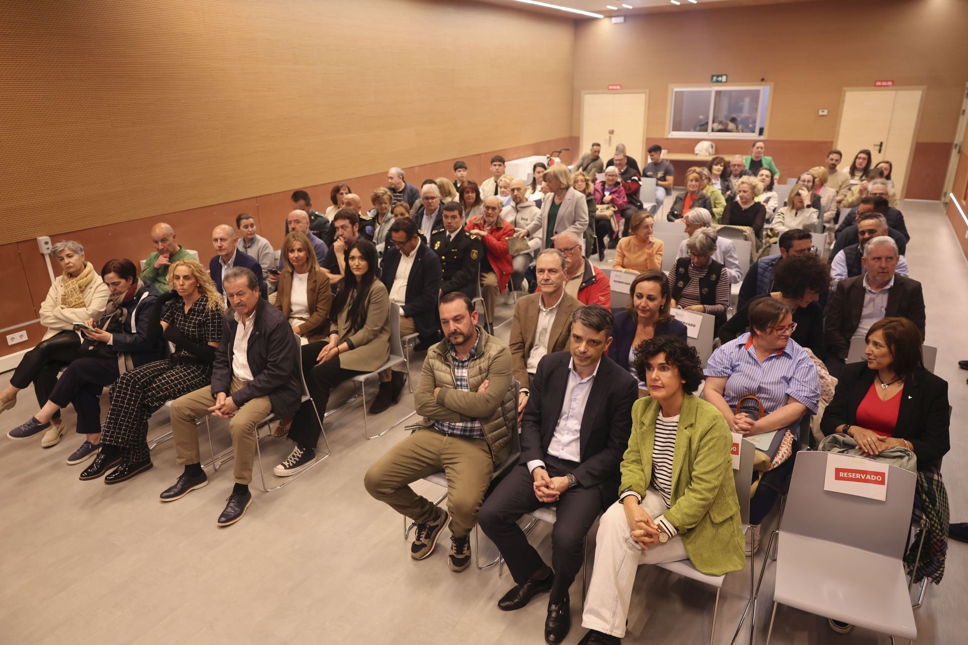 El comercio de Mieres premia a sus tiendas más ilustres