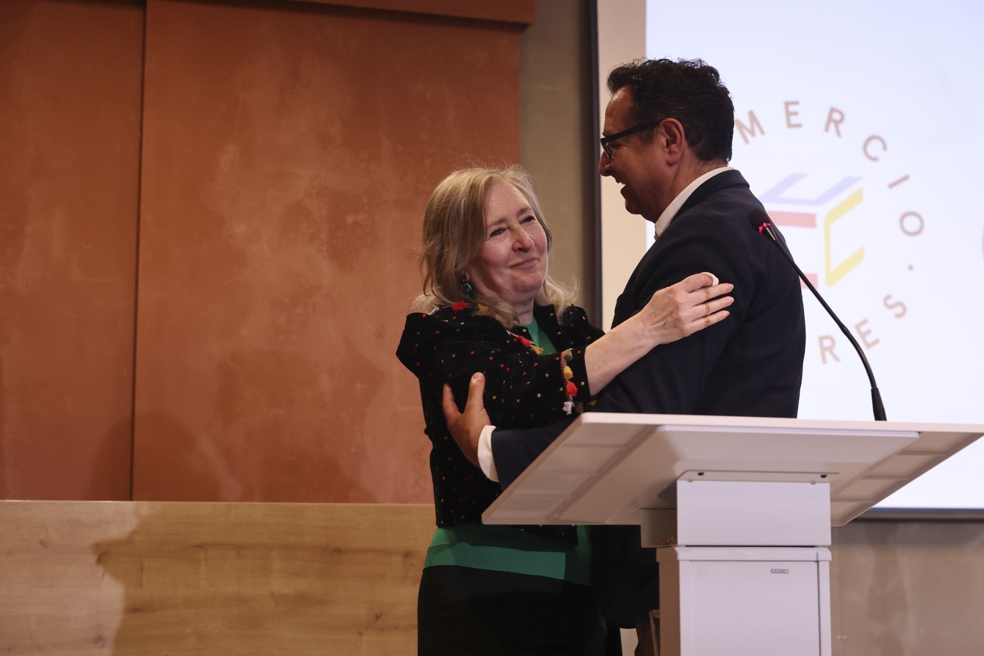 El comercio de Mieres premia a sus tiendas más ilustres