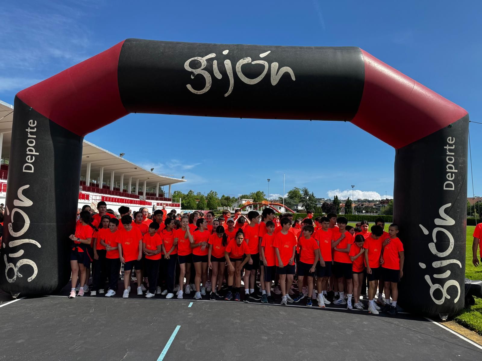 Carrera solidaria del Colegio San Vicente de Paúl por &#039;El ángel de Javi&#039;