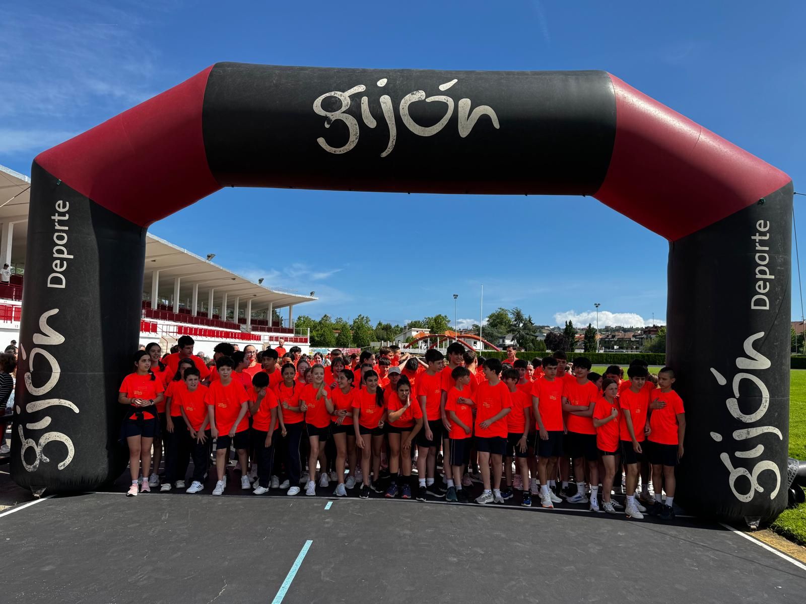 Carrera solidaria del Colegio San Vicente de Paúl por &#039;El ángel de Javi&#039;