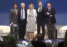 Lorent Saleh, Álvaro Vargas Llosa, Claudia Gurisatti, Espinosa de los Monteros y Eduardo Fernández.
