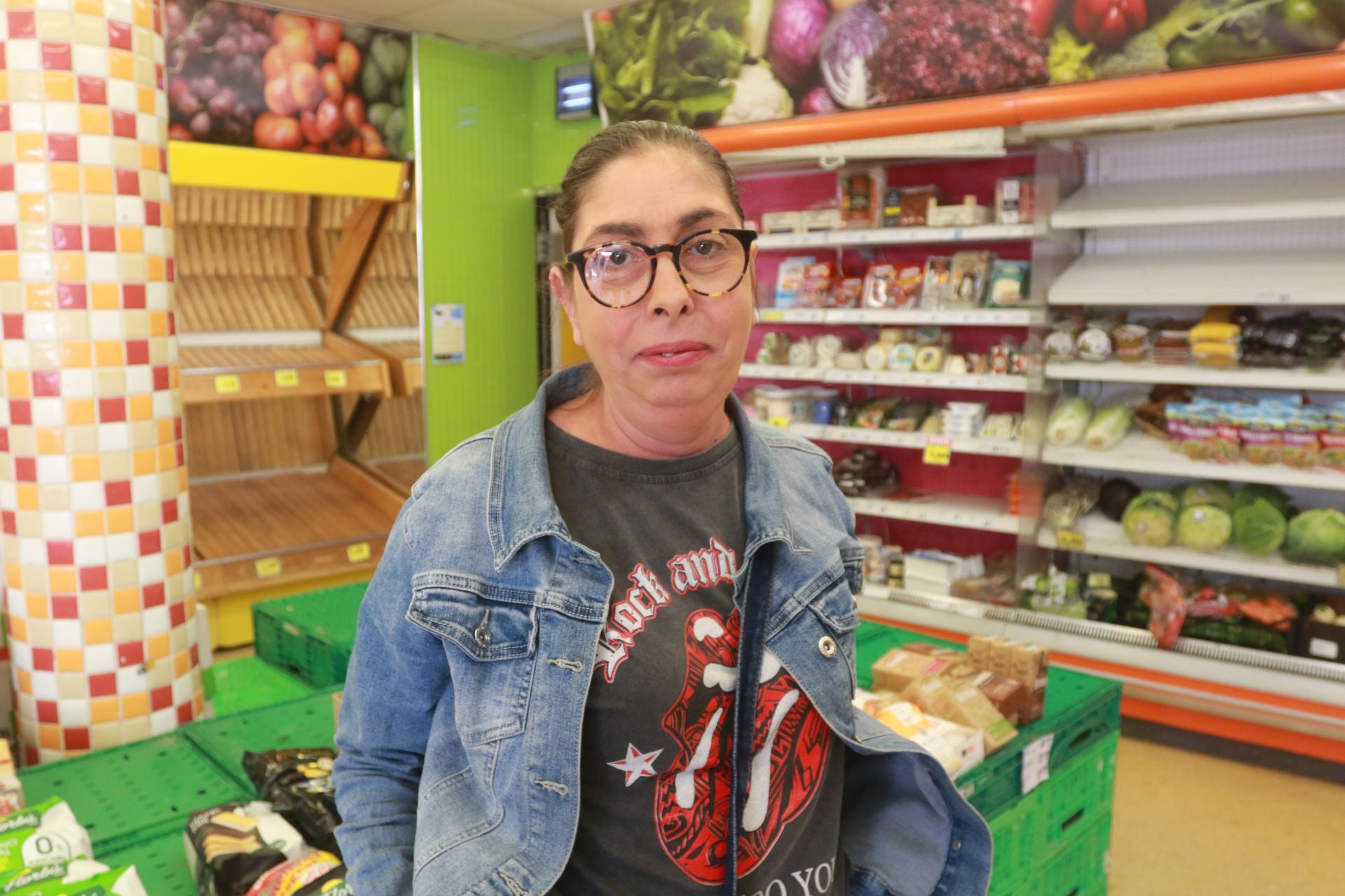 Fotos: Cierre de las tiendas del Grupo El Arco en Asturias