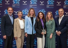 Yolanda Martínez Bajo, directora de Talento y Cultura de BBVA en España y parte de su equipo