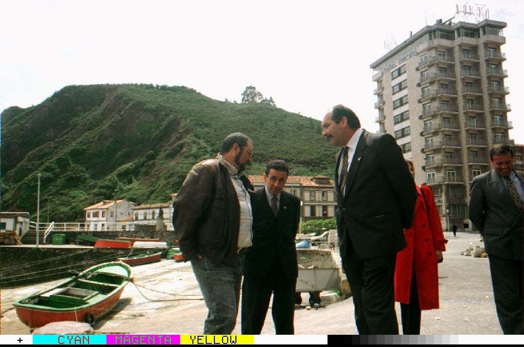 Sergio Marqués durante una visita a Carreño.