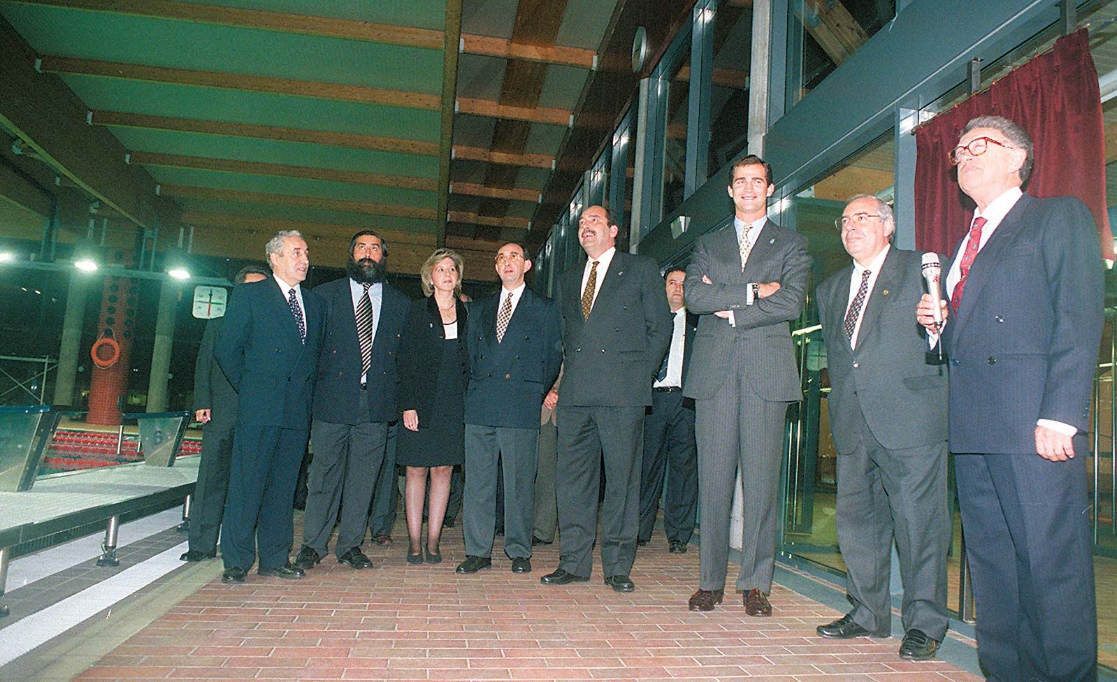 También asistieron a la inauguración de la piscina olímpica del Grupo de Cultura Covadonga, en Gijón.