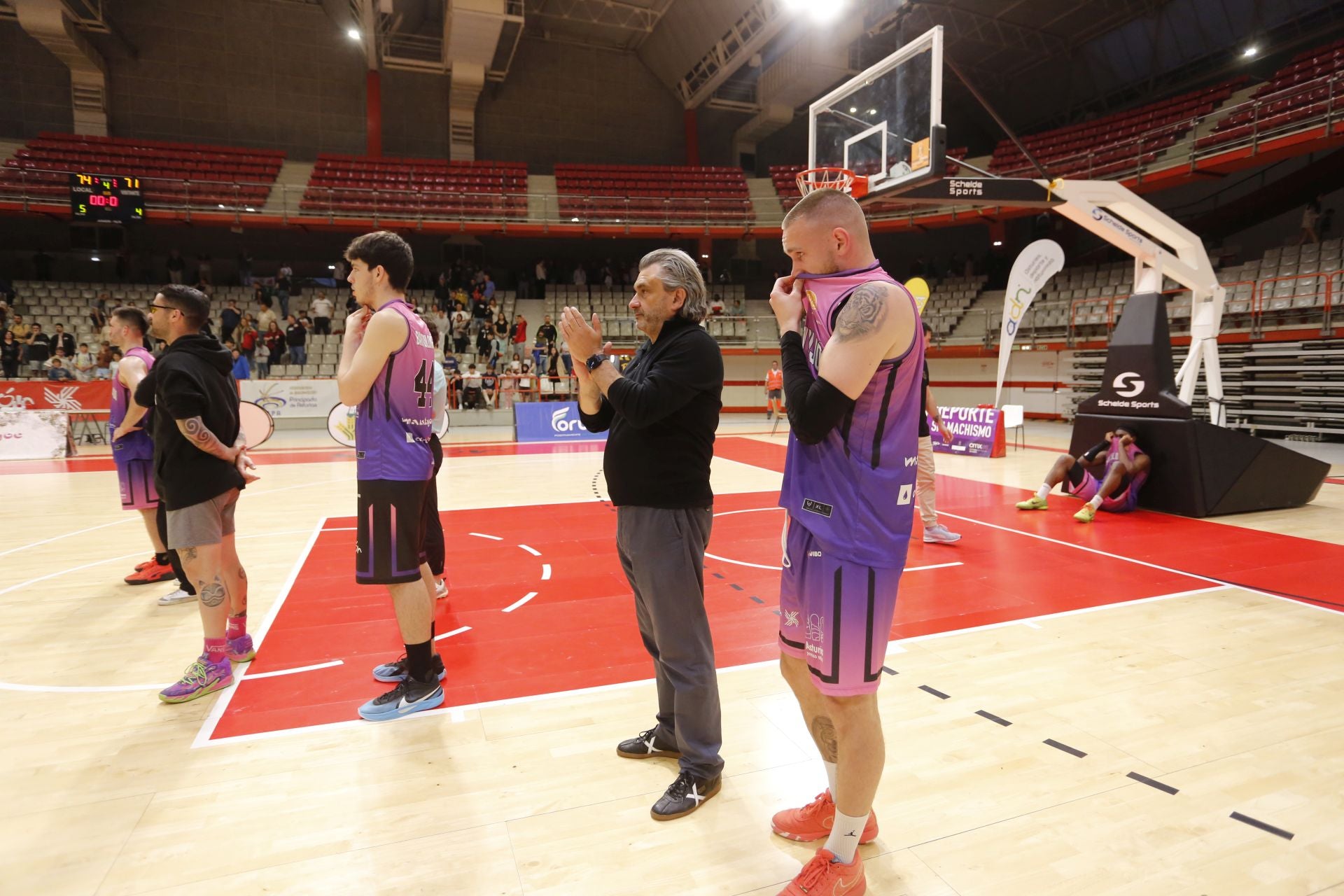 Las mejores imágenes del Círculo Gijón Noega Baloncesto - Sercomosa Molina Basket