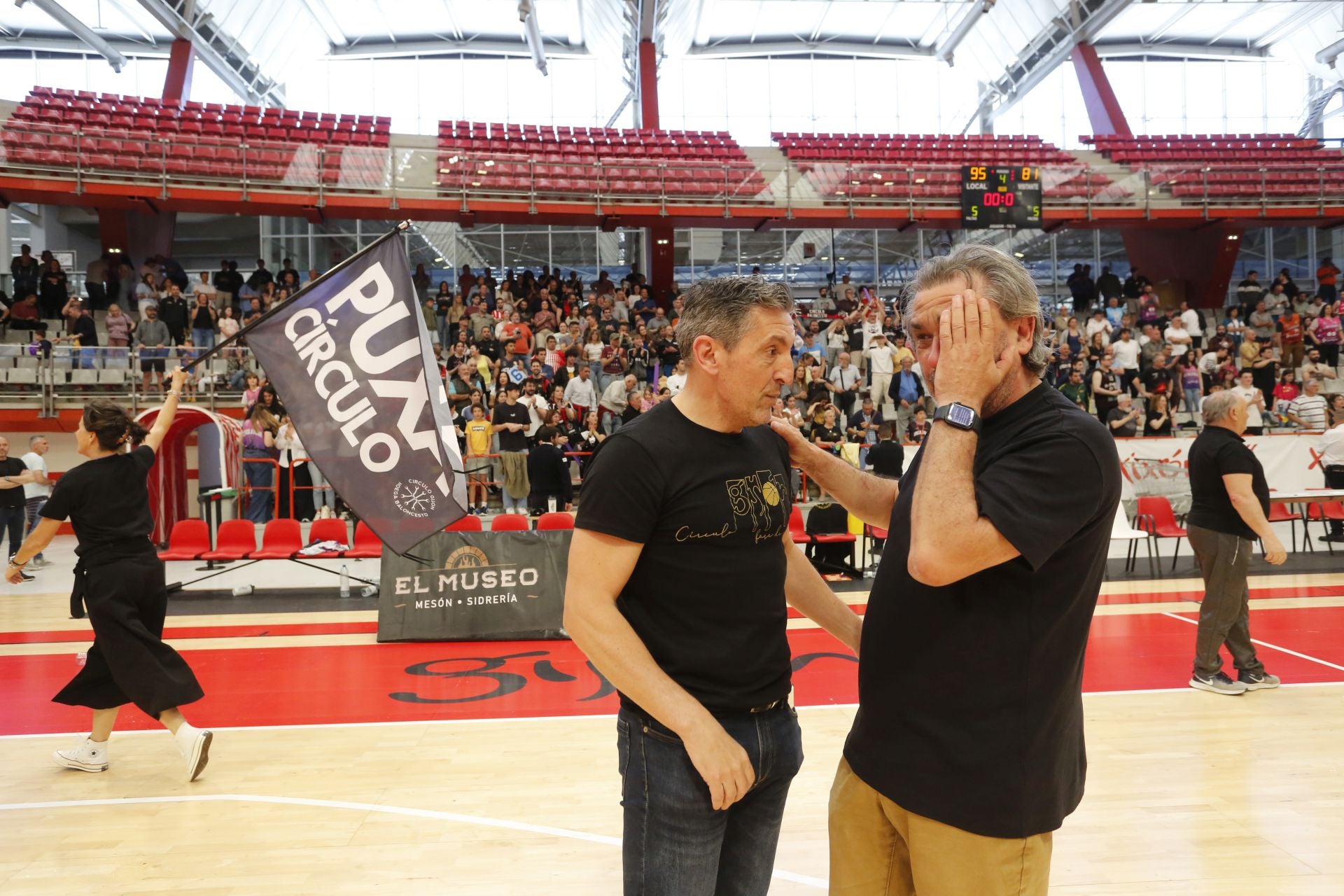Histórico ascenso del Círculo Gijón Baloncesto: las fotos de una brillante conquista