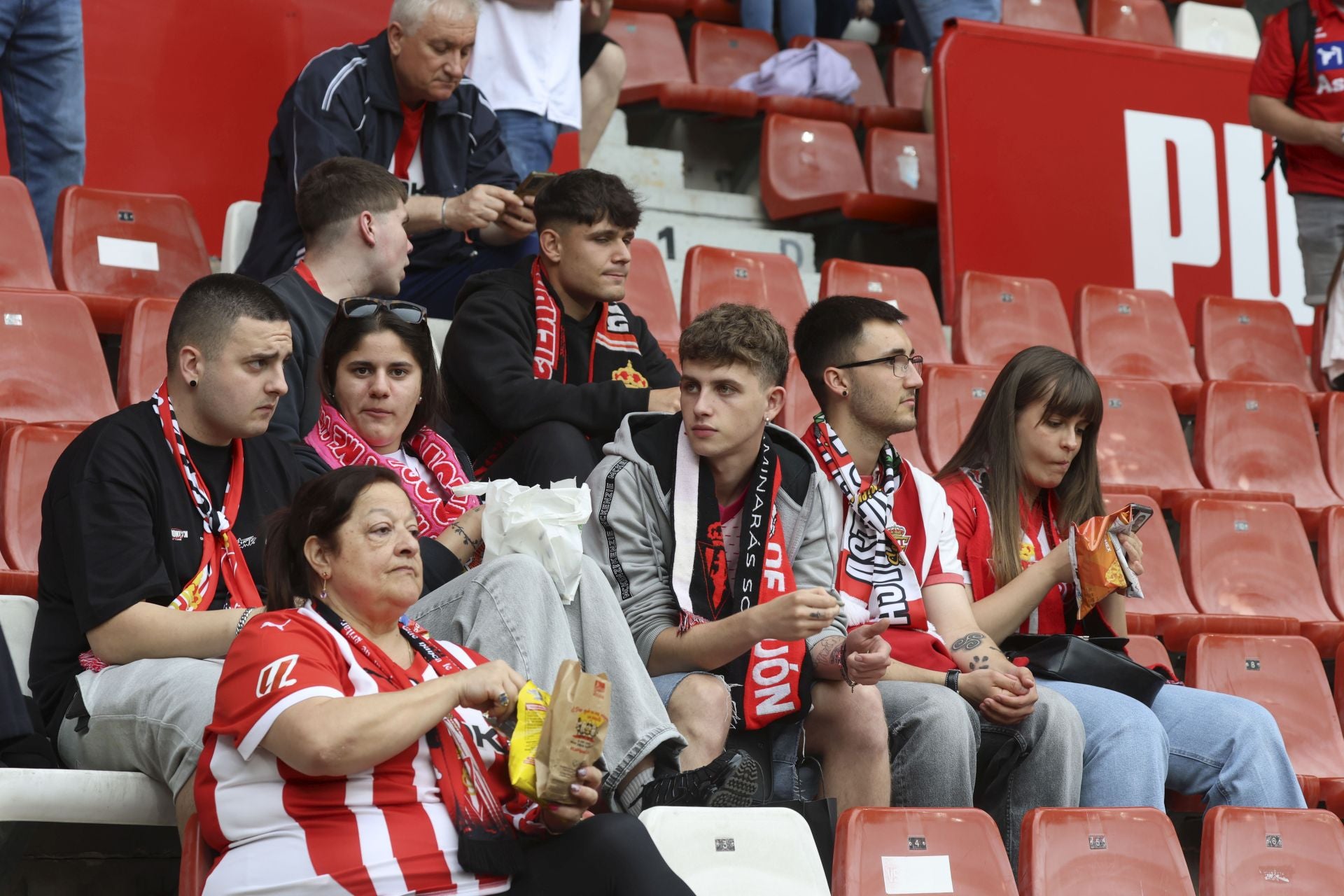 ¿Estuviste en el Sporting de Gijón - Cartagena? ¡Búscate entre las fotos!