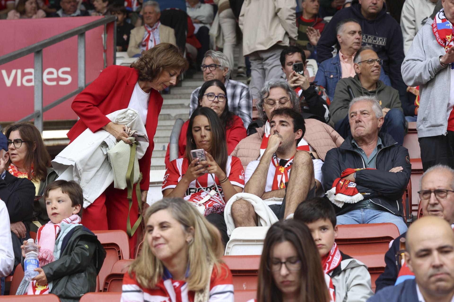 ¿Estuviste en el Sporting de Gijón - Cartagena? ¡Búscate entre las fotos!