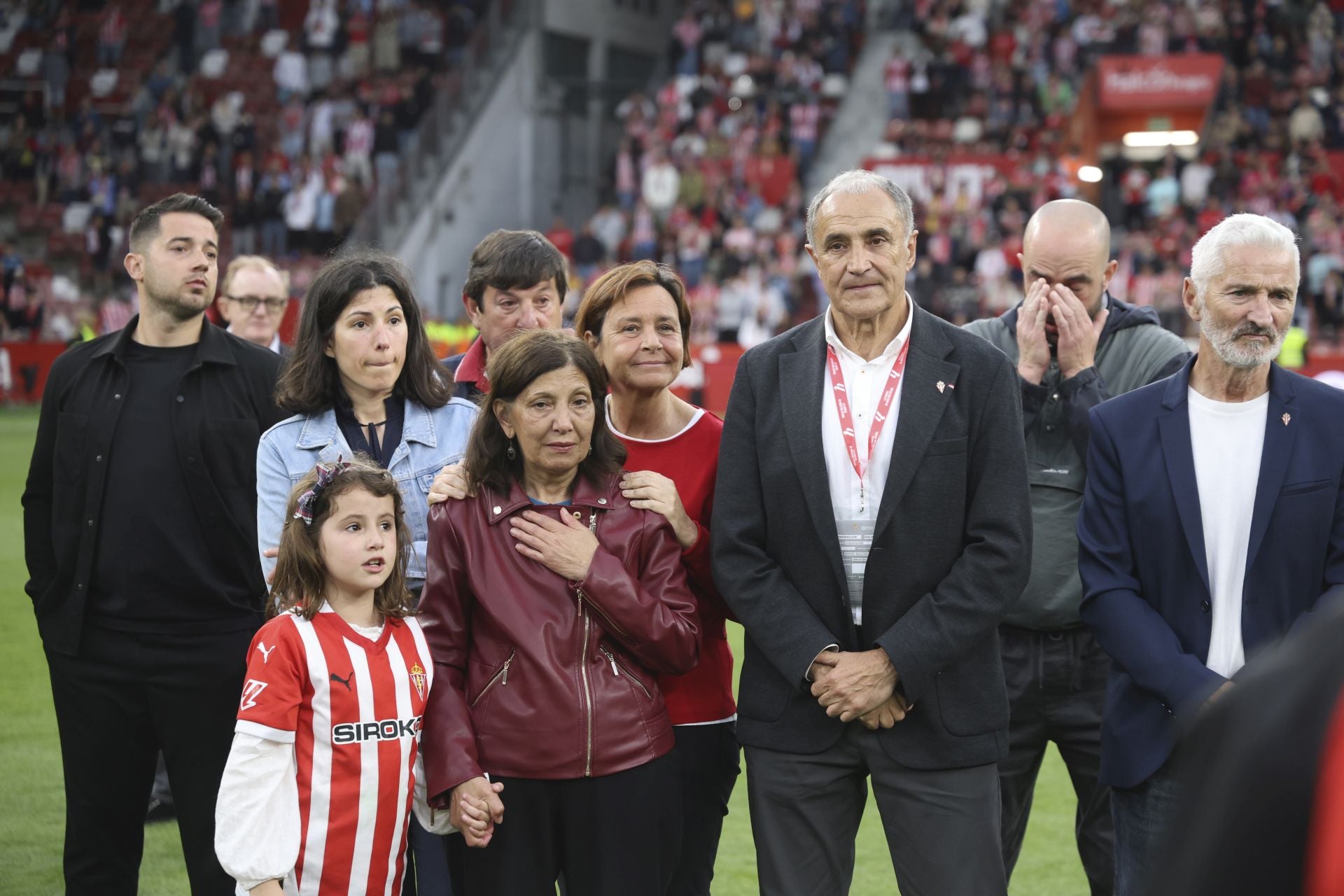 La última de Cote en El Molinón: su emotiva despedida del Sporting de Gijón, en imágenes