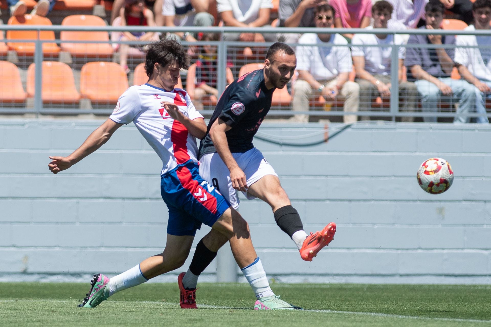 Las mejores fotos del Rayo Majadahonda - Real Avilés