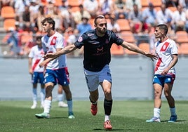 Santamaría celebra su gol frente al Rayo Majadahonda.
