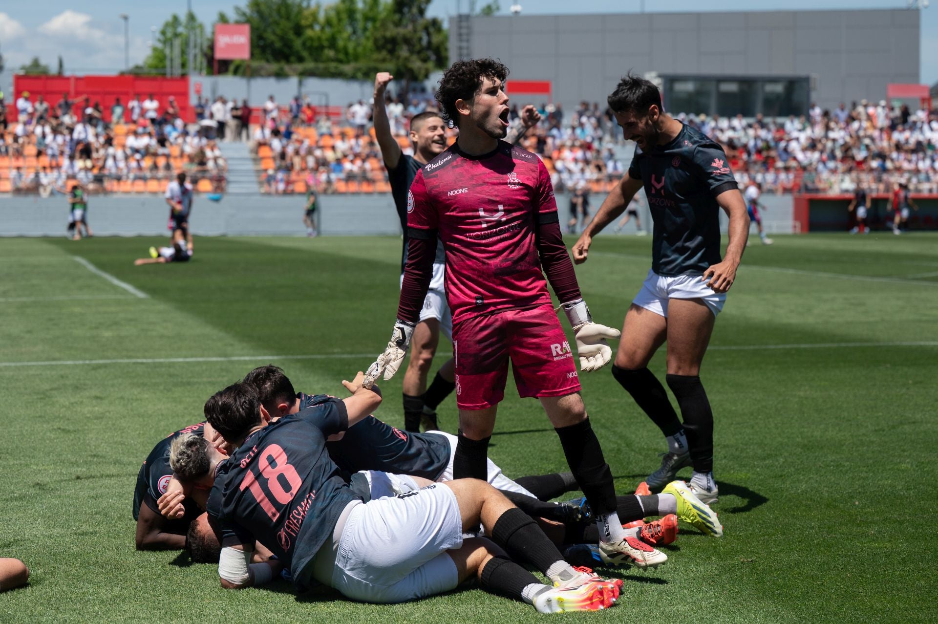 Las mejores fotos del Rayo Majadahonda - Real Avilés