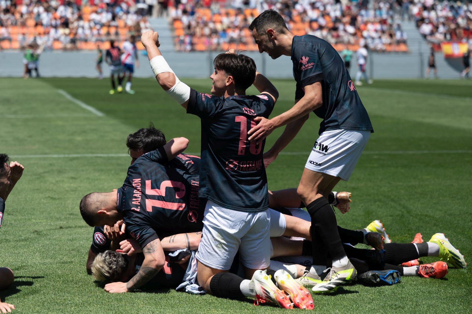 Las mejores fotos del Rayo Majadahonda - Real Avilés