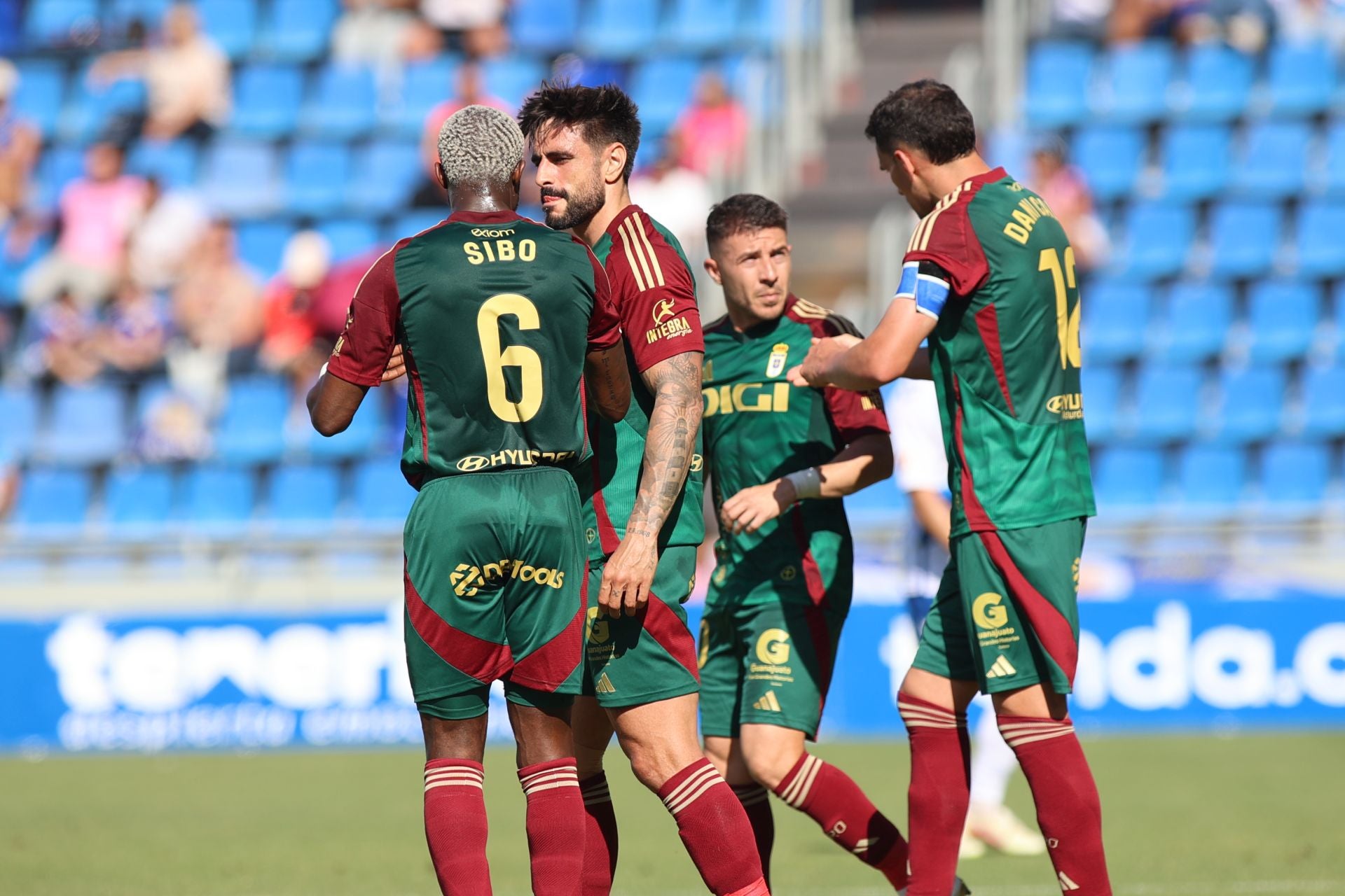 Las mejores imágenes del Tenerife - Real Oviedo