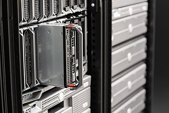 Una alternativa rentable: cómo elegir servidores reacondicionados para su empresa