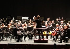 La orquesta del Principado, en el concierto que ofreció en el teatro gijonés.