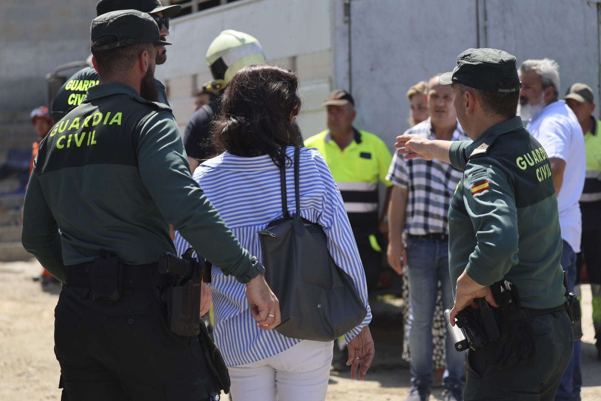 Las imágenes del grave accidente laboral en Coaña