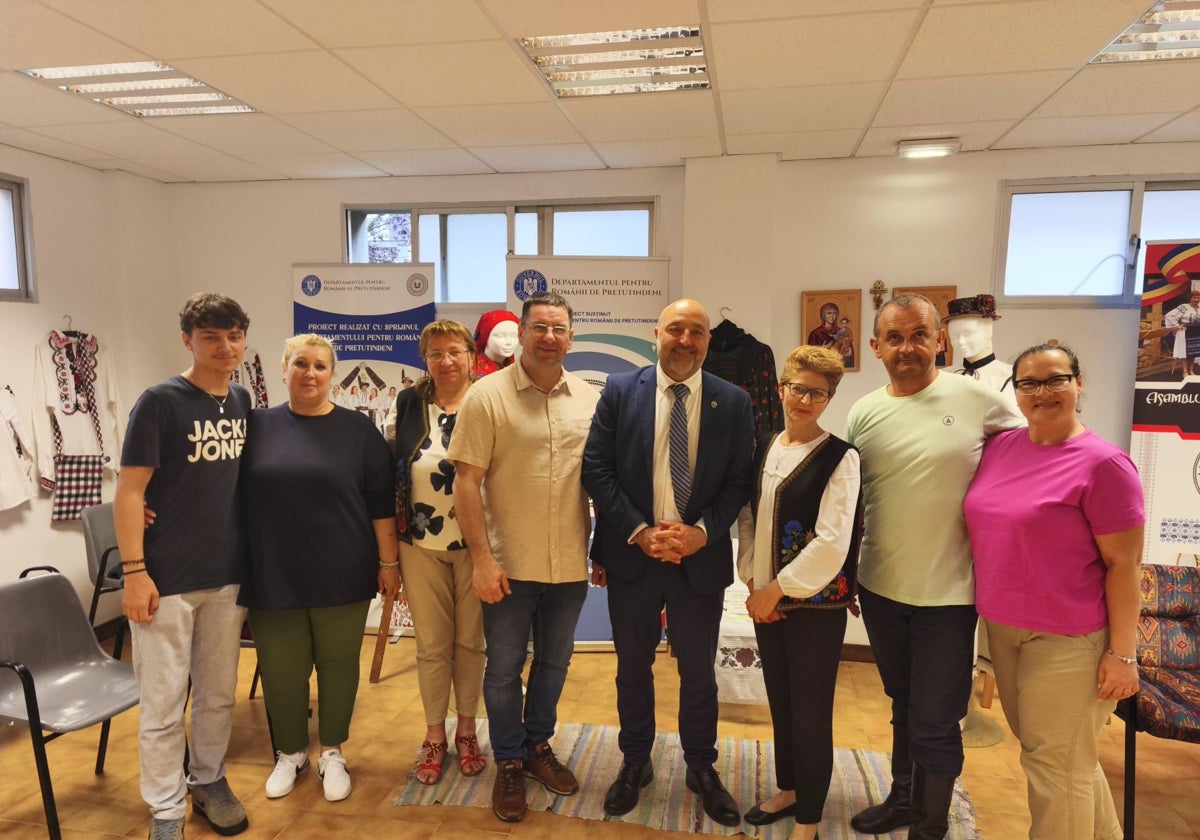 La asociación Centro Cultural 'La Balada' da a conocer la cultura rumana en Gijón