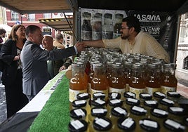 El alcalde de Oviedo promete «algo grande» para potenciar la feria ganadera de La Ascensión