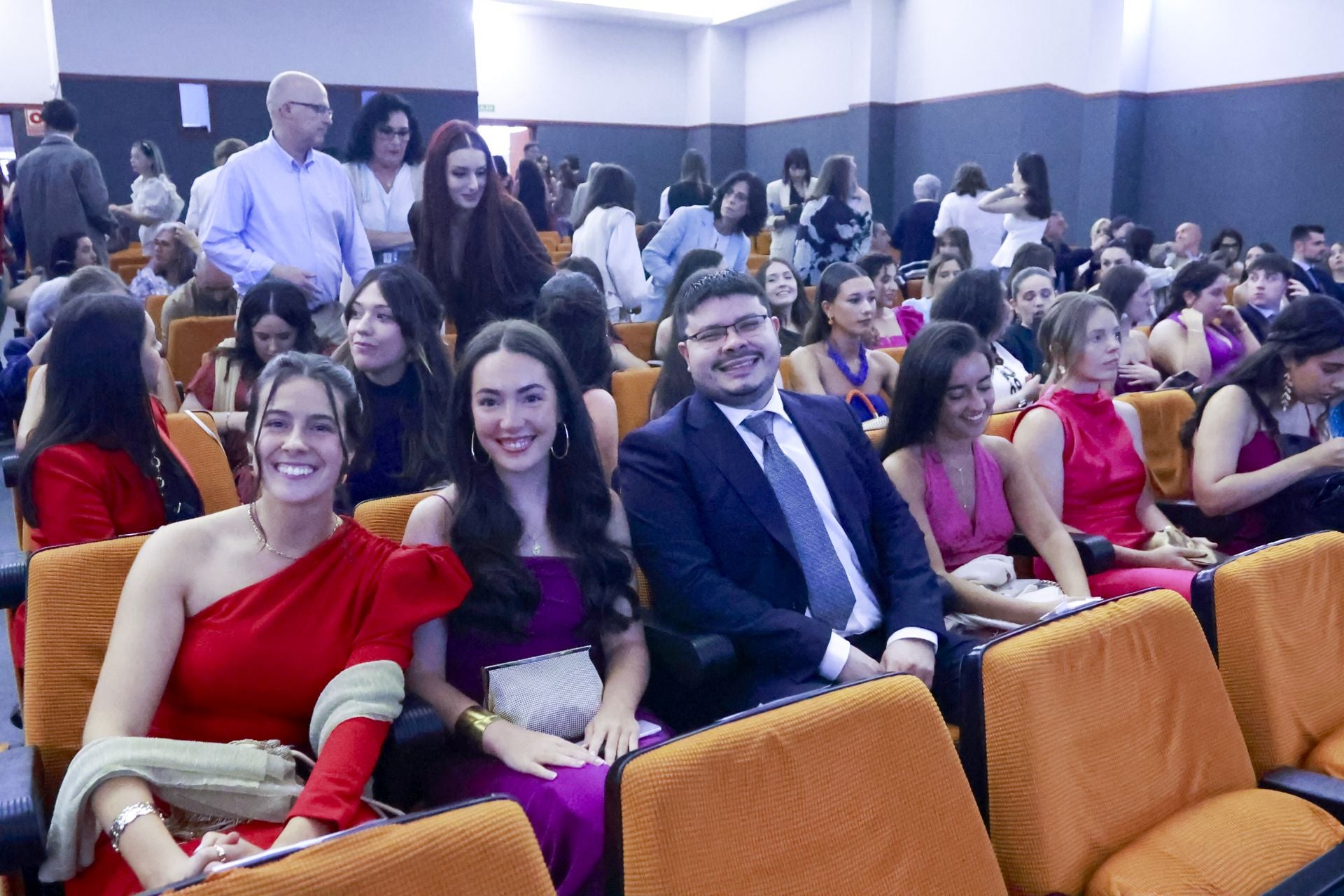 Graduación en la Facultad de Enfermería de Gijón