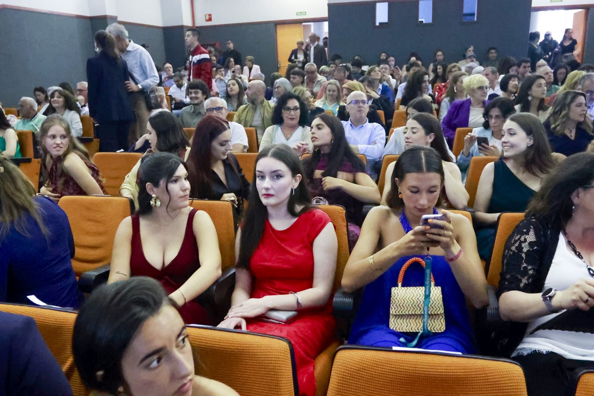 Graduación en la Facultad de Enfermería de Gijón