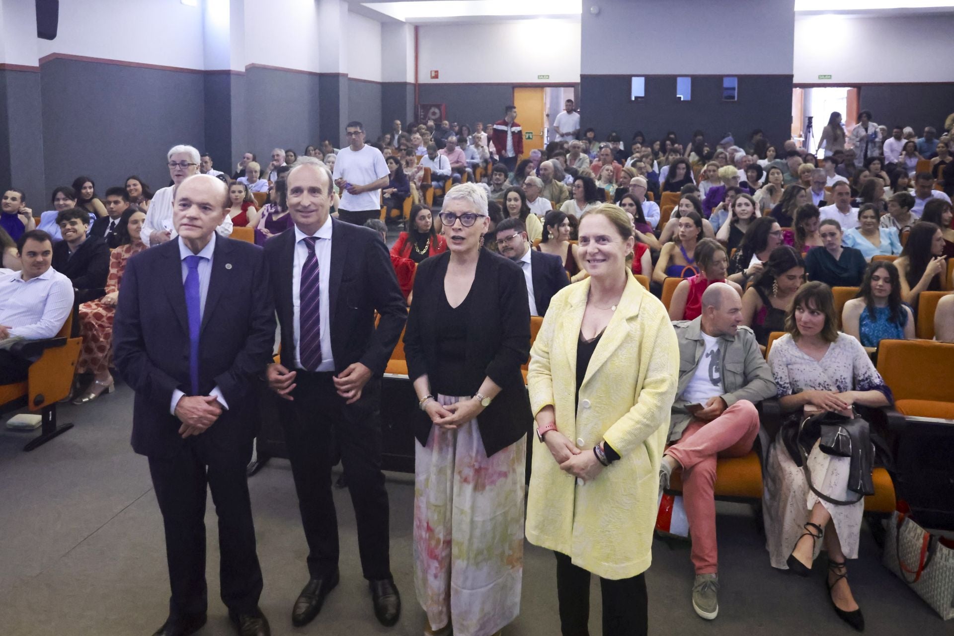 Graduación en la Facultad de Enfermería de Gijón