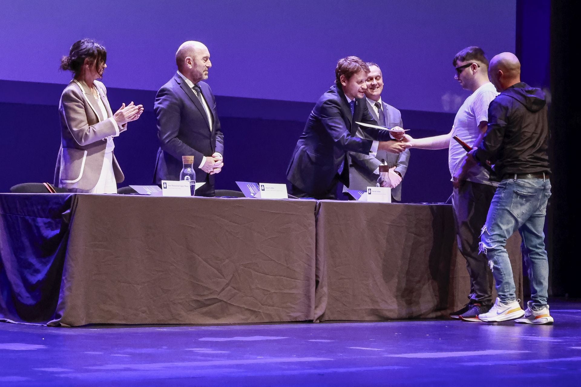 Alumnos extraordinarios: Premios al esfuerzo personal y a la excelencia académica, en imágenes